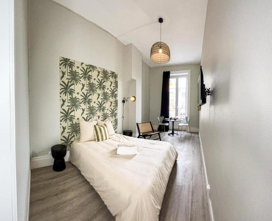 Appartement Suite Shamrock 2 Rue Claudius Collonge, 69002 Lyon