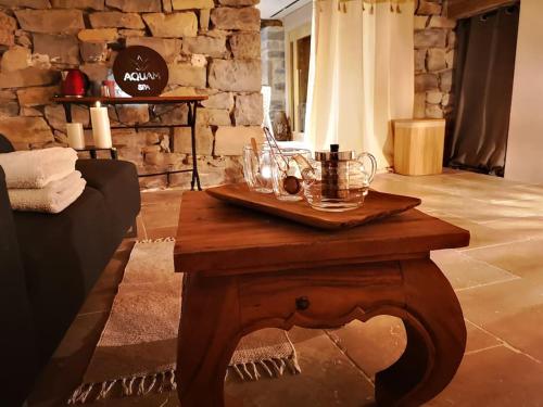 Suite Spa romantique Aquam Résidence. Spa Millau france