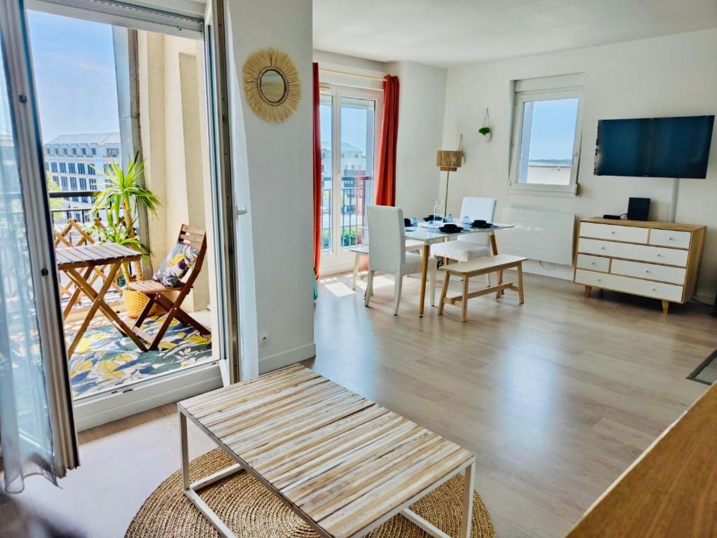 Appartement Suite Villanova Near Disneyland Paris 2 Rue de la Fontaine Rouge, 77700 Chessy