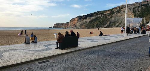 Maisons de vacances SUNAO Rua António Carvalho Laranjo, 19 Nazaré