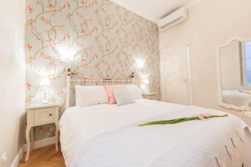 Appartement Sunlight Properties - Cristal - Old Town area, 3 Bedrooms, stunning Nice holiday rental apartment 17 Rue de la Préfecture, Old Town Nice