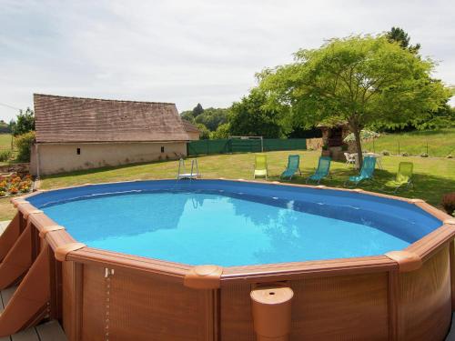 Sunny and well restored and furnished house near a large recreational lake Payzac france