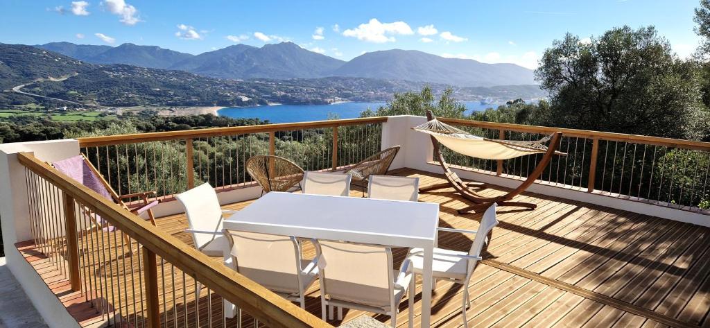 Villa Super villa idyllique avec vue mer imprenable 44 chemin des cannes et piatana, 20113 Olmeto