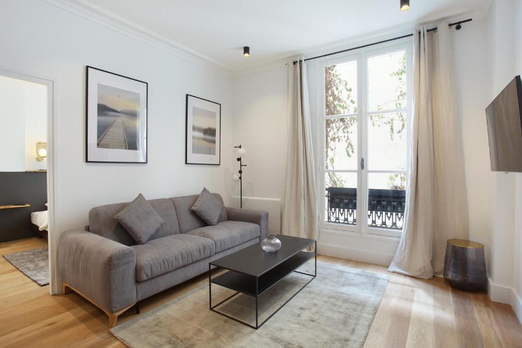 Appartement Superb Haussmanian apartment Palais Royal (Banque) 18 Rue de la Banque, 75002 Paris
