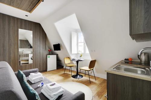 Appartement Superb Studio-2P- Arc de Triomphe Porte Maillot 51 26 Avenue de Foch Paris