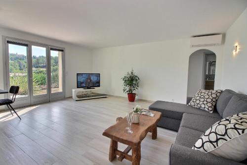 Superbe Appart de 50 m2 face au vieux village Mougins france