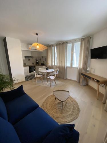 Superbe appartement avec parking privé. Salles france