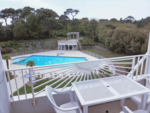 Superbe appartement avec piscine chauffée et parking privé - La Clé Chaumoise La Rudelière france