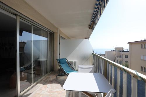 Superbe appartement avec terrasse et parking - Antibes - Welkeys Antibes france