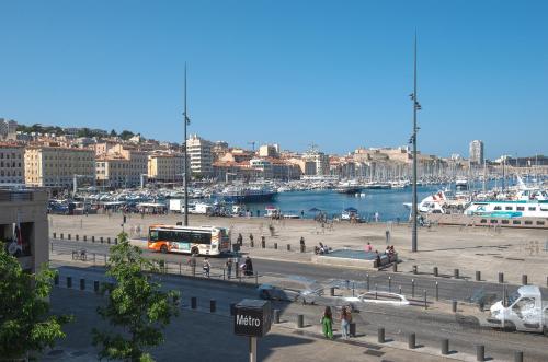 Superbe appartement balcon vu Vieux-Port Marseille Marseille france