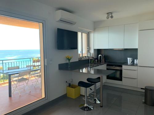 Superbe appartement T2 Vue magnifique Sanguinaires à 50m de la plage Ajaccio france