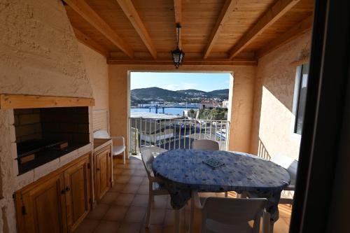 superbe duplex bord de mer Port-Vendres france