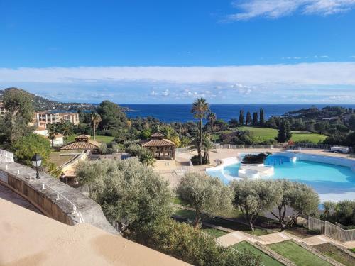 Superbe studio 4/5 pers dans résidence cap esterel Agay france