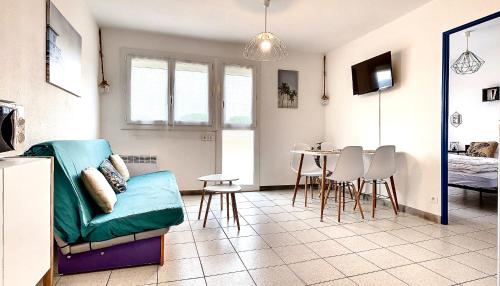 Appartement Superbe T2 place de parking piscine tennis 43 Rue du Docteur SCHWEITZER Saint-Cyprien