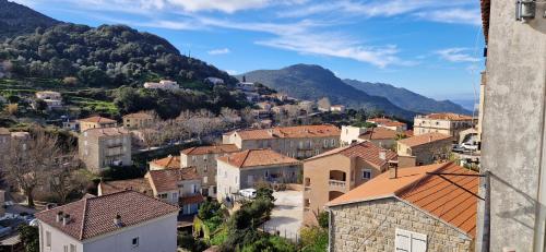 Appartement Superbe T3 Idyllique avec vue sur les montagnes de l'Alta Rocca 40, Rue Médecin Capitaine Benedetti Sartène