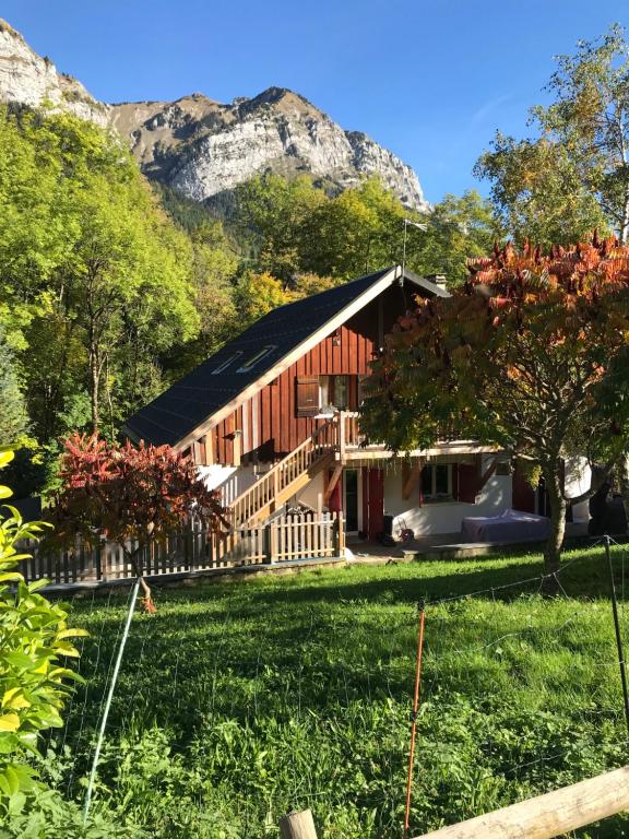 Appartement Superbe T3 neuf en bord de rivière près d'Annecy 518 Rue de la Côte La Côte, 74210 Montmin