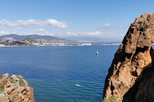 Sur la plage, 5 chambres, 3 salles de bain, Cannes france