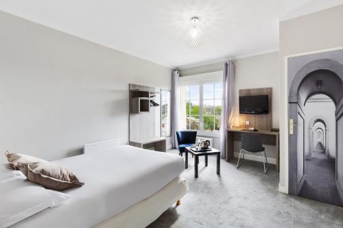 Hôtel Sure Hotel by Best Western Port Jérome - Le Havre 1 Avenue Amiral Grasset Notre-Dame-de-Gravenchon