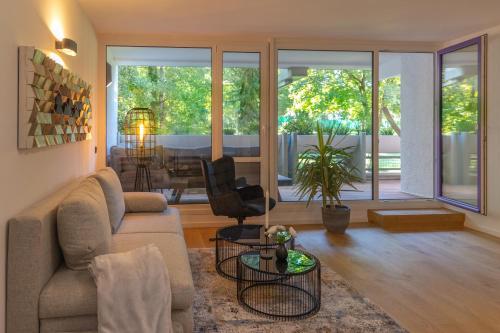 Appartement SweetHome-MUC01-Luxus pur-gr. Küche-2 Bäder-2 Terrassen 12 Ostpreußenstraße Ottobrunn