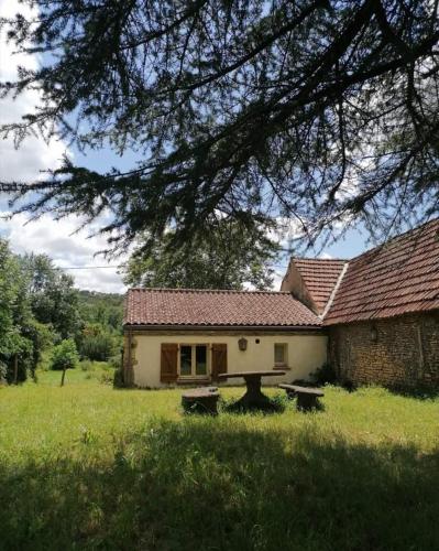 Appartement T1 logement meublé à la campagne Malevergne Saint-Vincent-le-Paluel