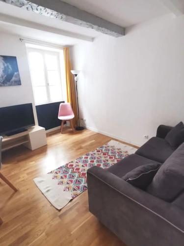 Appartement T1 proche rue des arts, du port et de l'Opéra 23 Rue de la Glacière Toulon