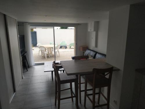 Appartement T2 CONLEAU à Vannes 200 mètres de la mer 6 Rue du Docteur Schweitzer Vannes