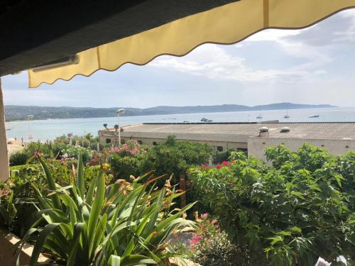 Appartement T2 dans résidence avec accès direct à la plage RESIDENCE ARIUS APT 102 AVENUE DE SANT RAPHAE,  ROND POINT DE L'EUROPE Cavalaire-sur-Mer