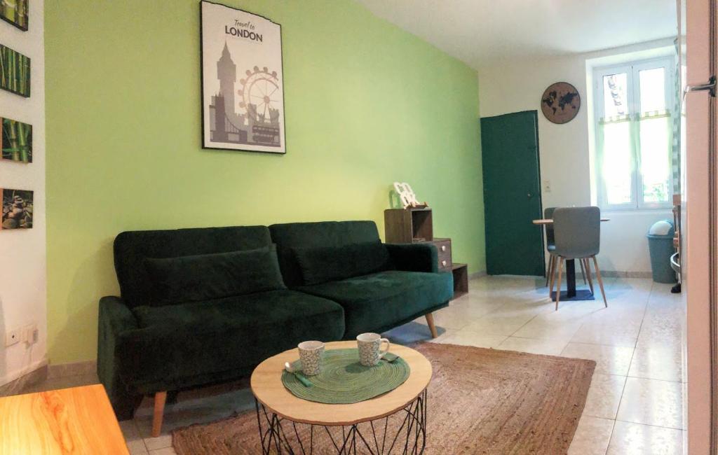 Appartement T2 entièrement équipé et refait à neuf à 10mn Alès 3 Rue des Poilus, 30110 La Grand-Combe
