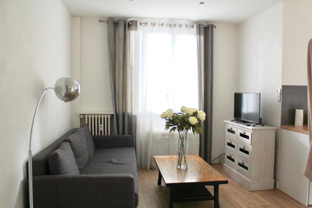 Appartement T2 entièrement équipé, proche toutes commodités 8 Avenue Estienne d'Orves, 06000 Nice