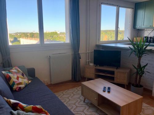 Appartement T2 lumineux vue sur Cher, 8mn Gare & centre 1 Mail Suzanne Valadon Tours