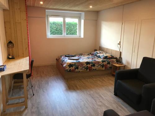 Appartement T2 rdc calme, idéalement placé, parking & jardin 64 Rue du Huit Mai Issoire