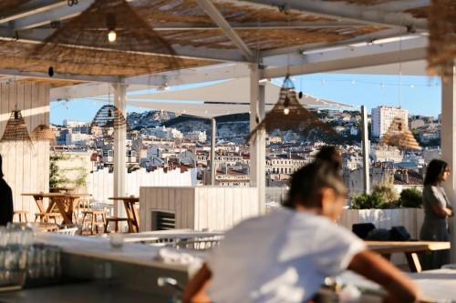 T2 spacieux avec grande terrasse - Vue magnifique à 2mn du Vieux-Port Marseille france