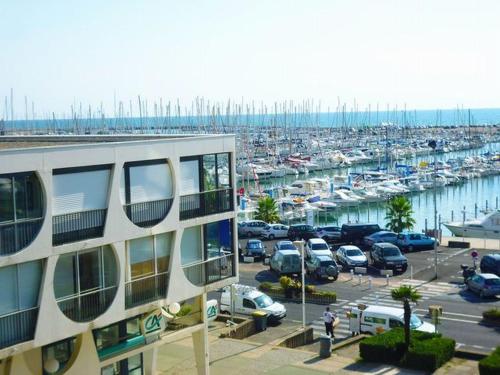 Appartement T2 Superbe vue port et mer 3 ème étage 172 Quai Georges Pompidou La Grande Motte