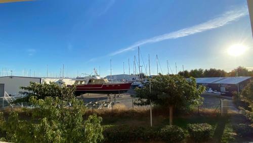 Appartement T3 de charme climatisé - Piscine - Plage à 5 min Rue du Radoub Gruissan