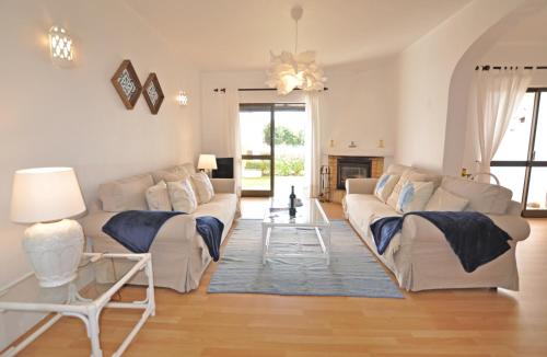 T3 Holiday Cottage near the beach | B111 Porches portugal