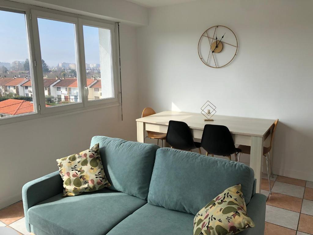 Appartement T4 avec vue sur les Pyrénées Etage 3 22 Rue Mozart, 64000 Pau