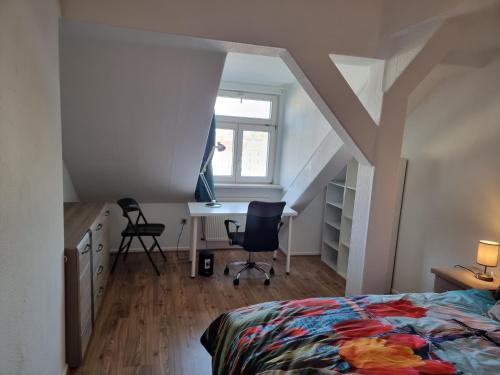 Appartement Tante Emma Amsterdam 12 Josephstraße Dachgeschoss links Cassel