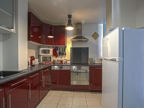 Tasteful apartment in Comes with terrace Commes france