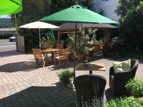 B&B / Chambre d'hôtes Tektona \ 5 Frankenstraße Nidda