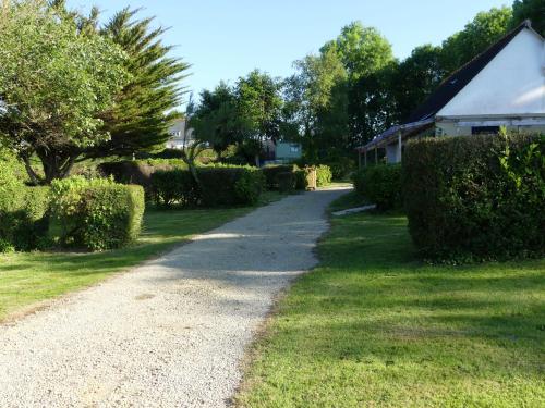 Tente 3 chambres, petit camping familial vue mer Plestin-les-Grèves france