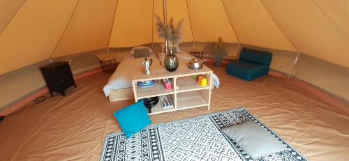 Tente Bell au camping Hautoreille Bannes france