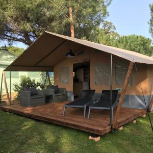 Tente de luxe Budget Glamping Safaritent - Mas de Mourgues D6572 Gallican Route de Saint Gilles 30600 Vauvert Languedoc-Roussillon