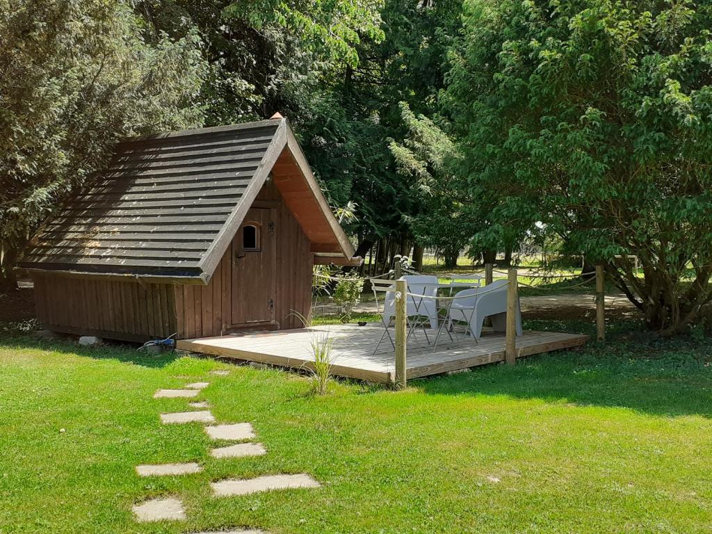 Tente de luxe Cabane Aligoté 1 lieu dit Poiseuil 71260 Saint-Albain