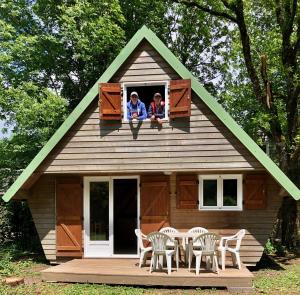 Chalets dans la parc d'un manoir du XIXème siècle