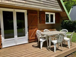 Chalets dans la parc d'un manoir du XIXème siècle