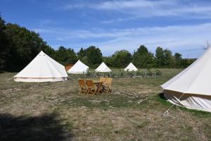 Tente de luxe Chateau Morinerie Glamping 1 Simple Asile 36290 Villiers -1
