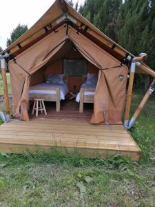 Tente de luxe FERME DU CAROIRE 10 Champ d'Œufs 36290 Azay-le-Ferron Région Centre