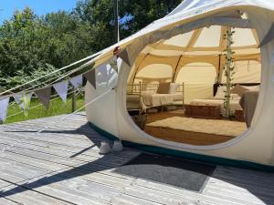 Tente de luxe Fonclaire Holidays Glamping 'Luxury Camping' 1 Fonclaire 87300 Blond Limousin