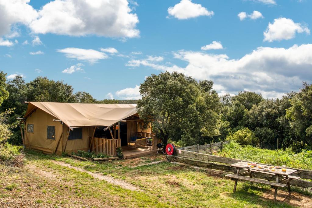 Tente de luxe Glamping Tent Joy lieu dit Le village 34220 Vélieux