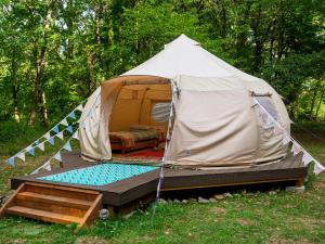 Tente de luxe Horizons Verts Luna Tent 2 Route de Chalabre 11230 Puivert Languedoc-Roussillon